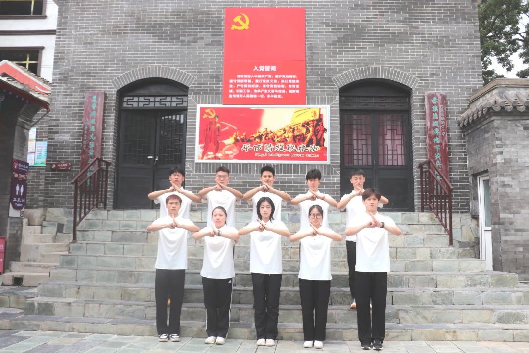 5d4eb8ce11a44c87894da43a2eeaf738.jpg 5d4eb8ce11a44c87894da43a2eeaf738.jpg