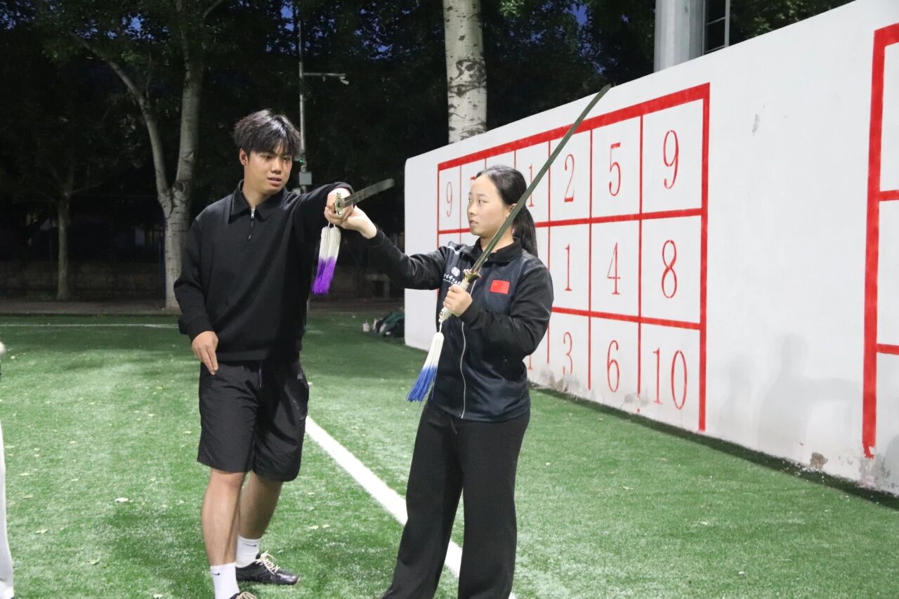 b3293f64cbb74599bc491f0f786152f1.jpg eSports电竞数据网提供专业